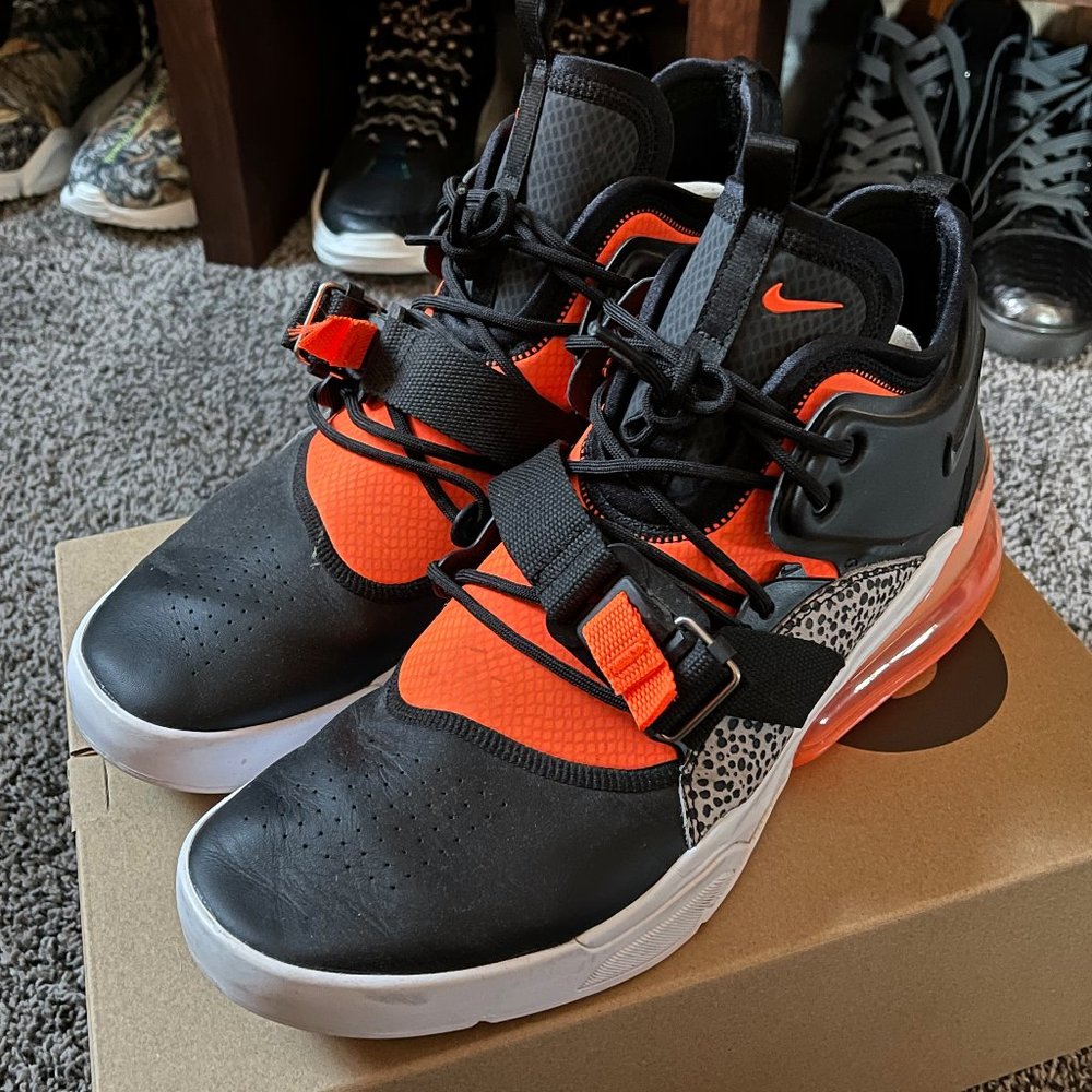 Nike Air Force 270 Safari